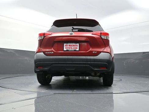 Used 2018 Nissan Kicks SV image 33