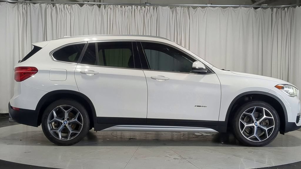 Used 2017 BMW X1 xDrive28i AWD/4WD image 11