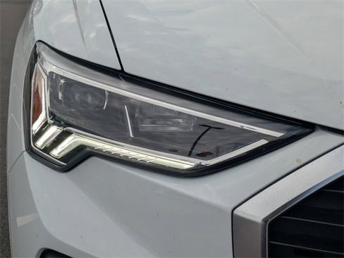 Used 2024 Audi Q3 2.0T Premium Plus image 10