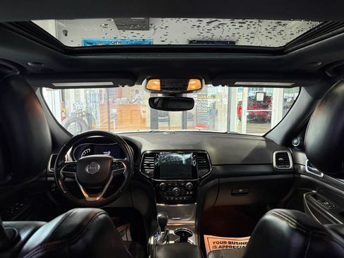Used 2019 Jeep Grand Cherokee Altitude AWD/4WD image 20
