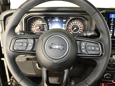 Used 2026 Jeep Gladiator Rubicon AWD/4WD image 20