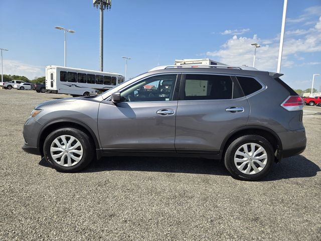 Used 2016 Nissan Rogue S w/ Appearance Package FWD image 4