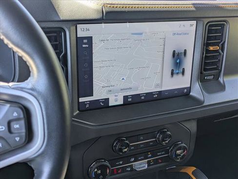 Used 2024 Ford Bronco Badlands image 11