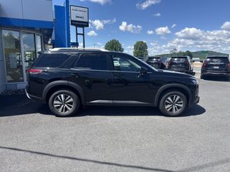 Used 2025 Nissan Pathfinder SL AWD/4WD video 2