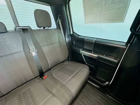 Used 2018 Ford F150 XLT w/ Equipment Group 302A Luxury AWD/4WD image 14