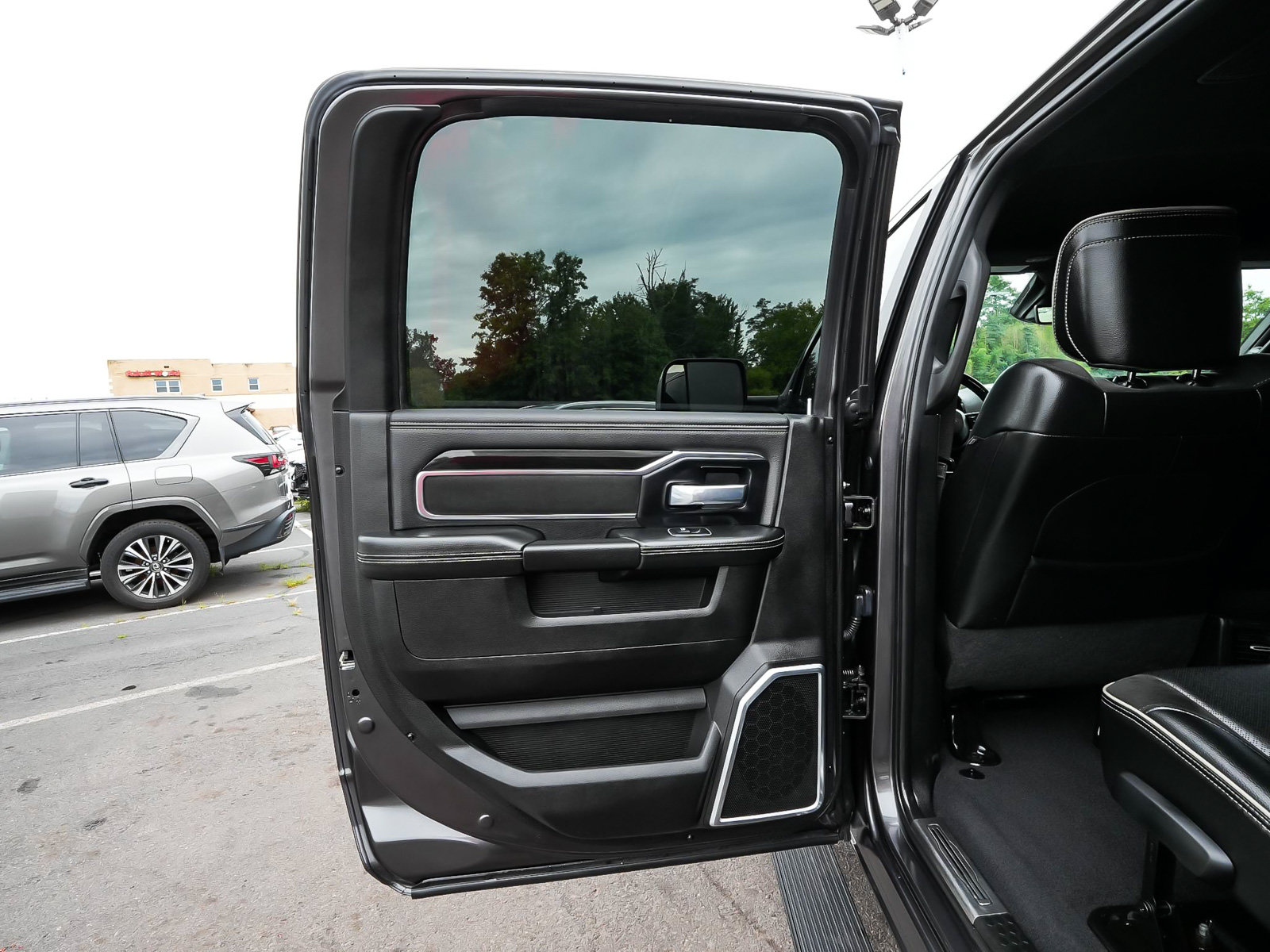 Used 2022 RAM 3500 Laramie w/ Night Edition AWD/4WD image 13