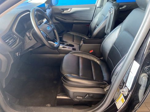 Used 2024 Ford Escape Platinum AWD/4WD image 9