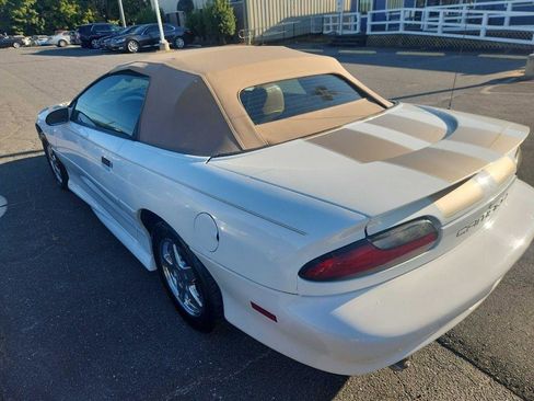 Used 1995 Chevrolet Camaro LT RWD image 8