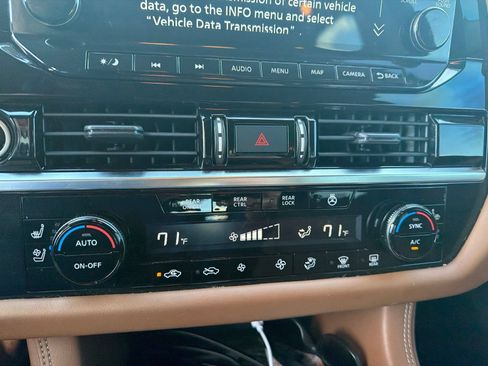 Used 2022 Nissan Pathfinder Platinum w/ Cargo Package FWD image 20