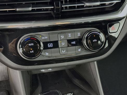 New 2026 Buick Envista Sport Touring w/ Convenience I Package FWD image 17