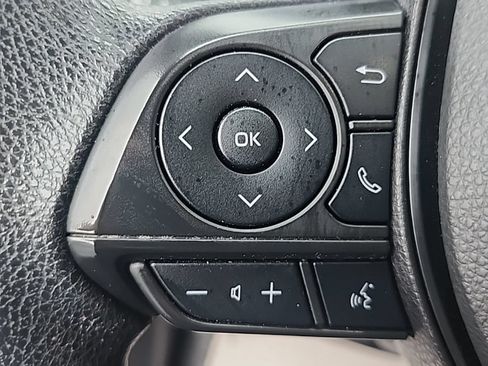 Used 2023 Toyota Corolla LE FWD image 11
