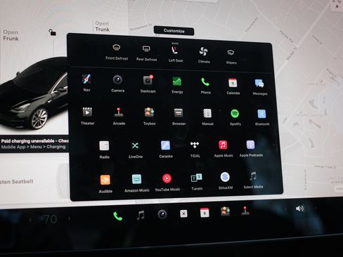 Used 2018 Tesla Model 3 Long Range image 22