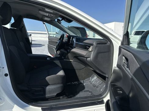 Used 2025 Toyota Camry LE image 29