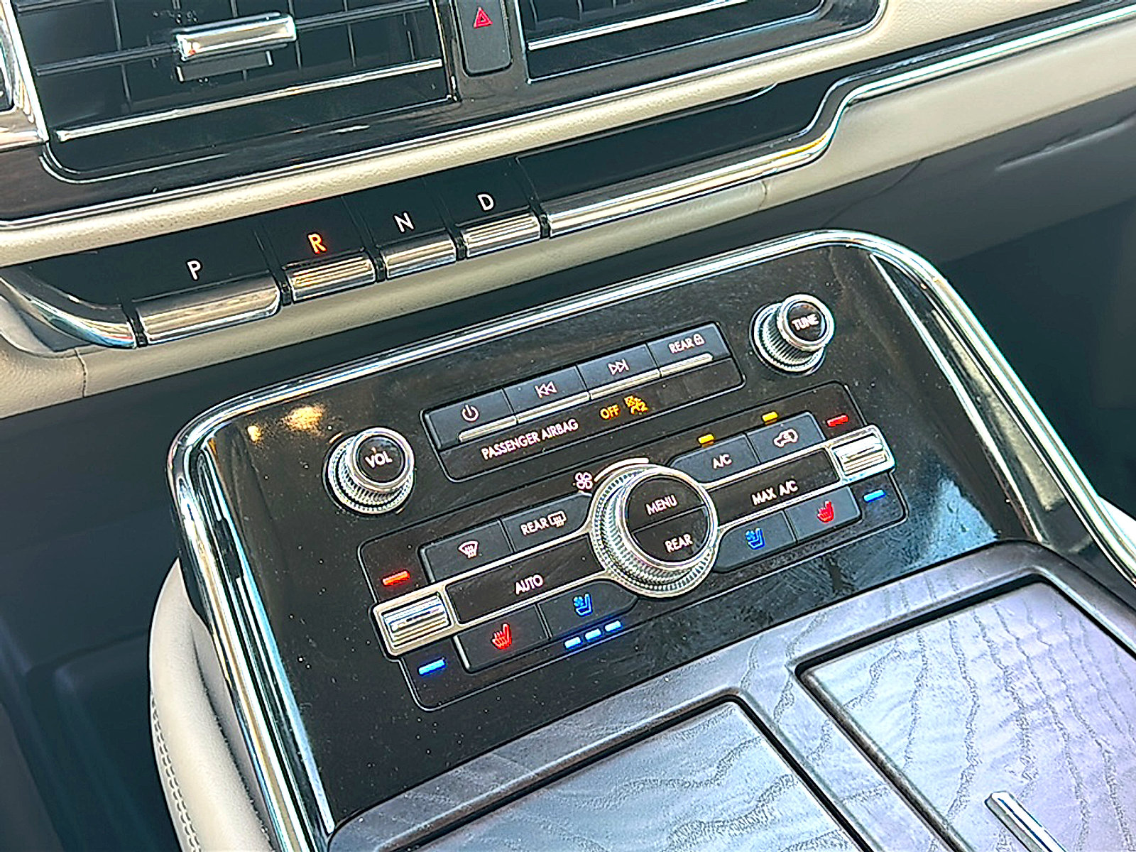 Used 2022 Lincoln Navigator Reserve RWD image 38