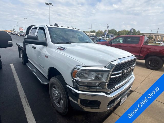 Used 2022 RAM 2500 Tradesman w/ Chrome Appearance Group AWD/4WD image 4