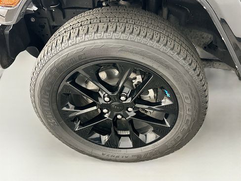 Used 2022 Jeep Wrangler Sahara w/ Cold Weather Group image 11