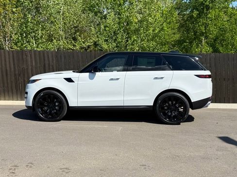 New 2026 Land Rover Range Rover Sport SE AWD/4WD image 2