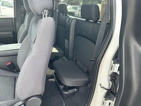 Used 2023 Nissan Frontier S RWD image 22