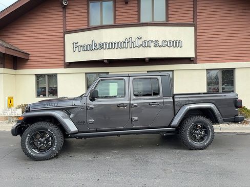 New 2025 Jeep Gladiator Sport AWD/4WD image 1