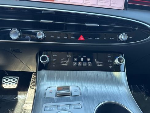 New 2026 Genesis Electrified GV70 image 27