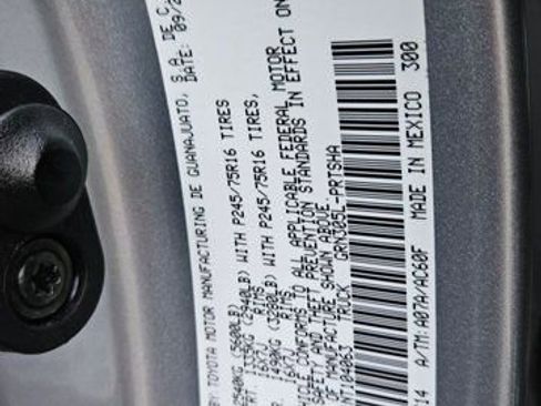Used 2022 Toyota Tacoma SR5 w/ Technology Package AWD/4WD image 24