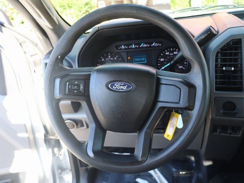 Used 2018 Ford F550 2WD Regular Cab Super Duty image 22