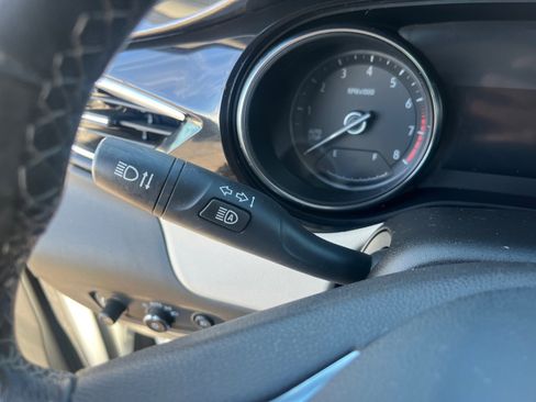 Used 2022 Buick Encore GX Select image 12