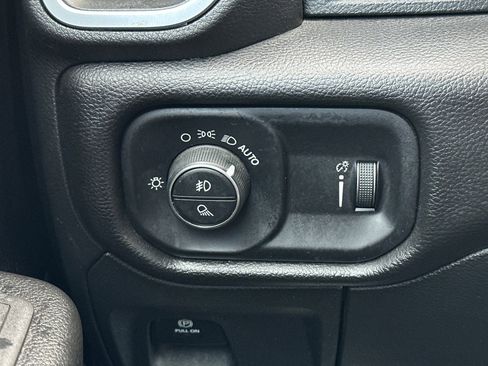 Used 2023 RAM 1500 Big Horn w/ Trailer Tow Group image 30