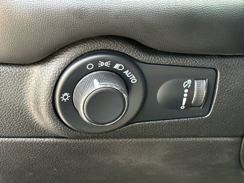 Used 2023 Dodge Durango SXT Launch Edition image 21