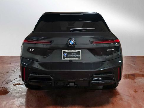 Used 2026 BMW iX xDrive60 w/ M Sport Package AWD/4WD image 4