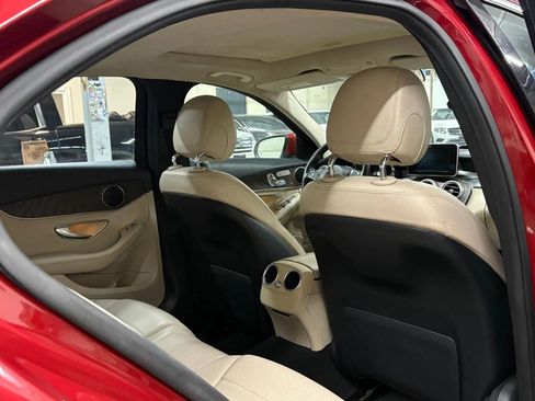 Used 2018 Mercedes-Benz C 300 4MATIC Sedan image 22