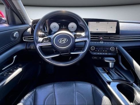 Used 2023 Hyundai Elantra Limited w/ Cargo Package image 8