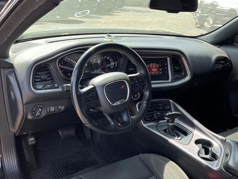 Used 2017 Dodge Challenger SXT w/ Blacktop Package image 8