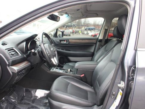 Used 2015 Subaru Outback 3.6R Limited image 11