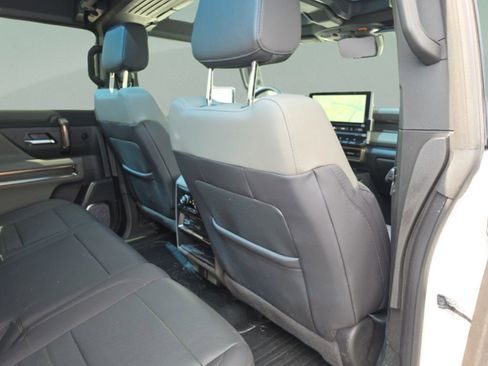 Used 2024 GMC Hummer EV 2X w/ Extreme Off-Road Package AWD/4WD image 32