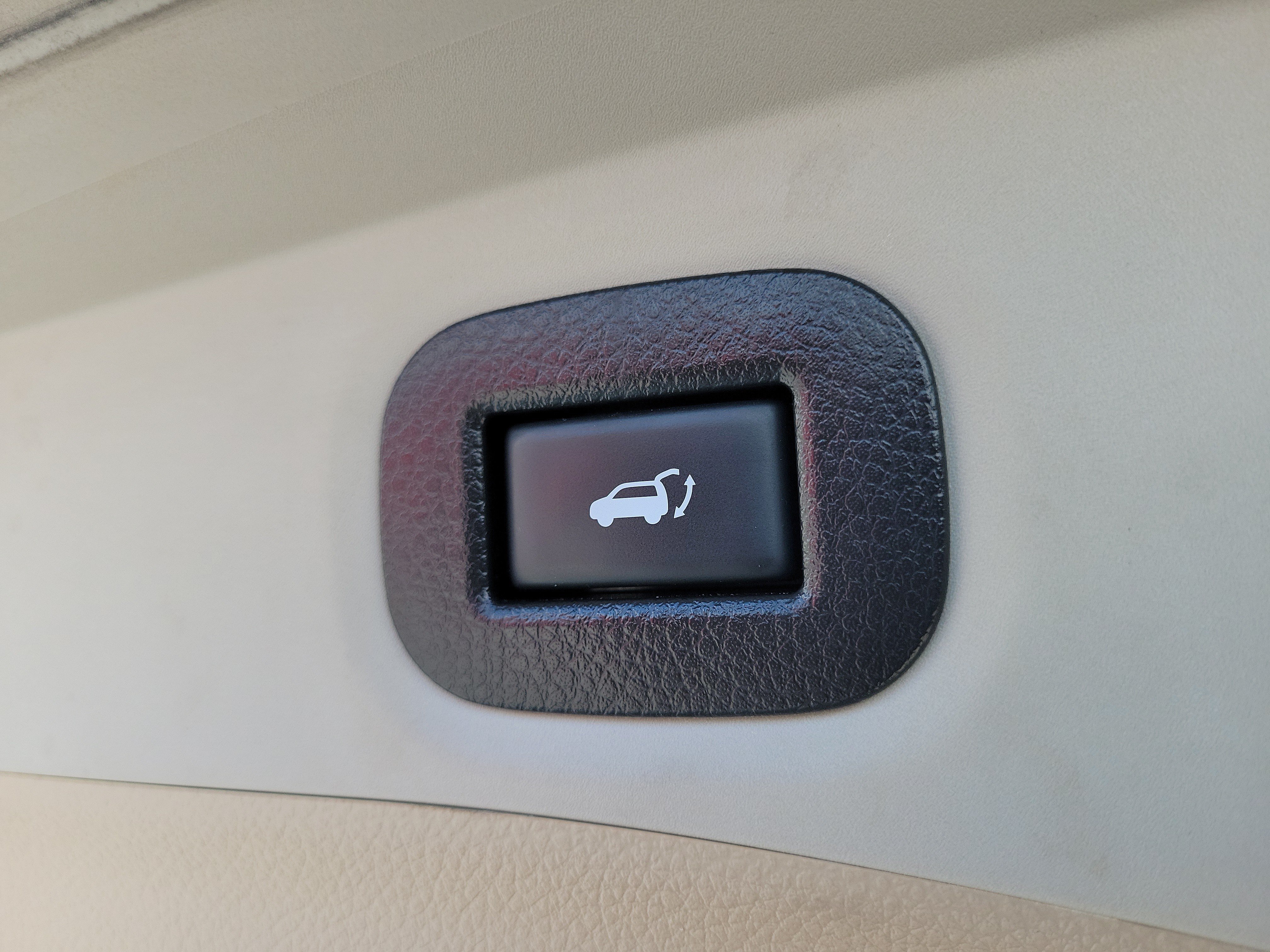 Certified 2020 Nissan Rogue SV FWD image 8