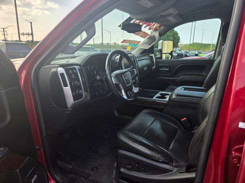 Used 2019 GMC Sierra 2500 SLT AWD/4WD image 4
