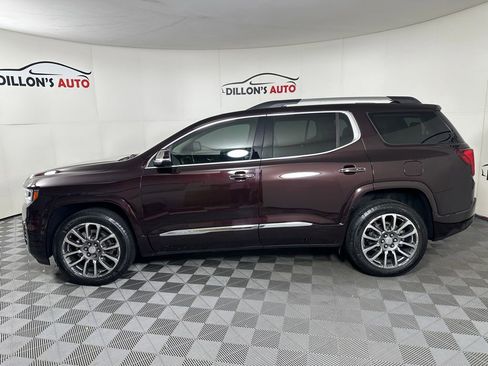 Used 2021 GMC Acadia Denali w/ Denali Technology Package AWD/4WD image 3