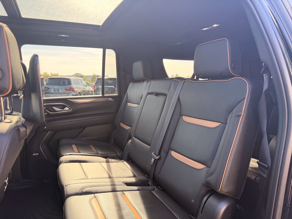 Used 2023 GMC Yukon XL AT4 w/ AT4 Premium Plus Package AWD/4WD image 26