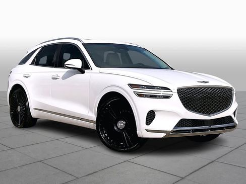 Used 2022 Genesis GV70 2.5T w/ Select Package image 2