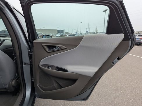 Used 2025 Chevrolet Malibu LT image 35
