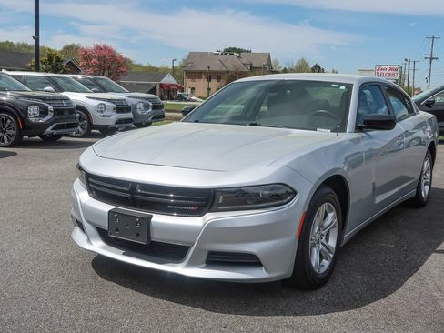 Used 2023 Dodge Charger SXT RWD image 4
