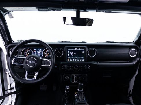 Used 2021 Jeep Wrangler Unlimited Sahara AWD/4WD image 23