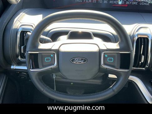 New 2026 Ford Expedition Platinum w/ Stealth Appearance Package image 18