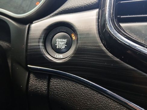 Used 2021 Jeep Grand Cherokee Limited w/ Premium Lighting Group image 18