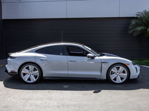 Certified 2024 Porsche Taycan 4S AWD/4WD image 10