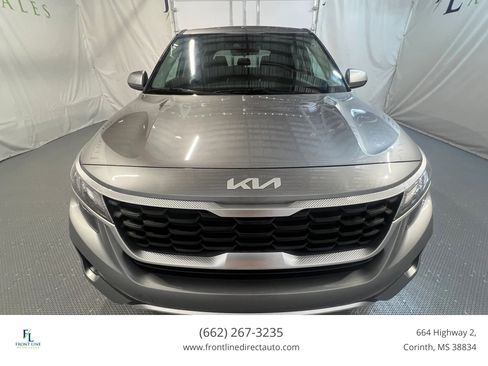 Used 2023 Kia Seltos LX AWD/4WD image 2