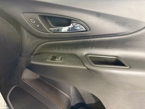 Used 2023 Chevrolet Equinox LT FWD image 15
