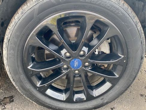 Used 2019 Ford Fusion SE image 28