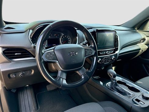 Used 2022 Chevrolet Traverse LT w/ Midnight/Sport Edition image 10